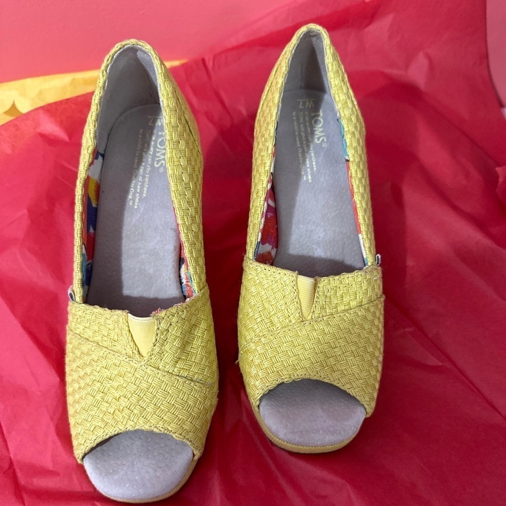 Toms heels